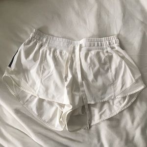 Lululemon hotty hot short white size 10